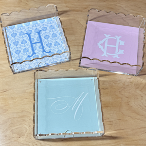 Scallop Acrylic Tray with Personalized Insert