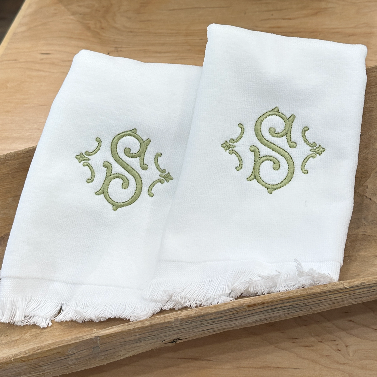 Personalized Monogram Fingertip Hand Towel  with Roman Single Monogram