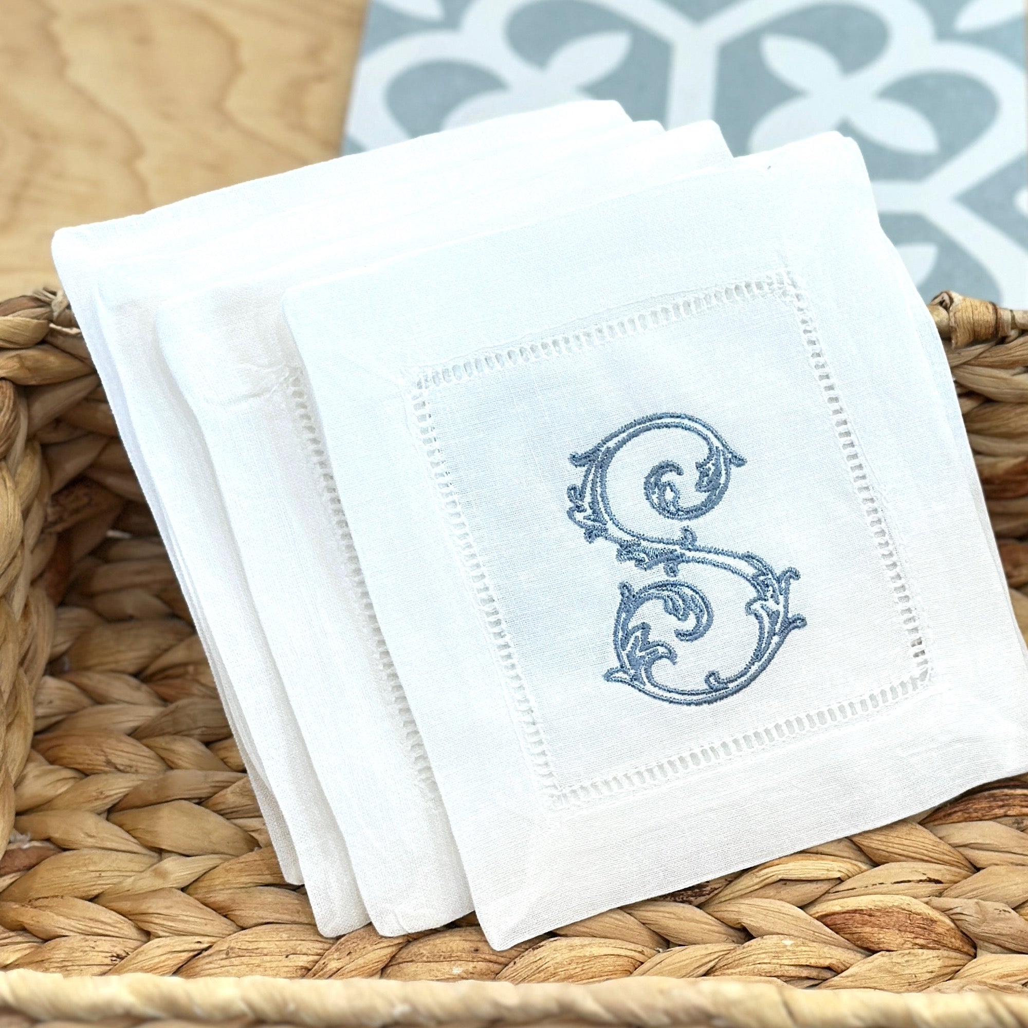 Monogrammed Linen Cocktail Napkins - Open Vine Single Monogram